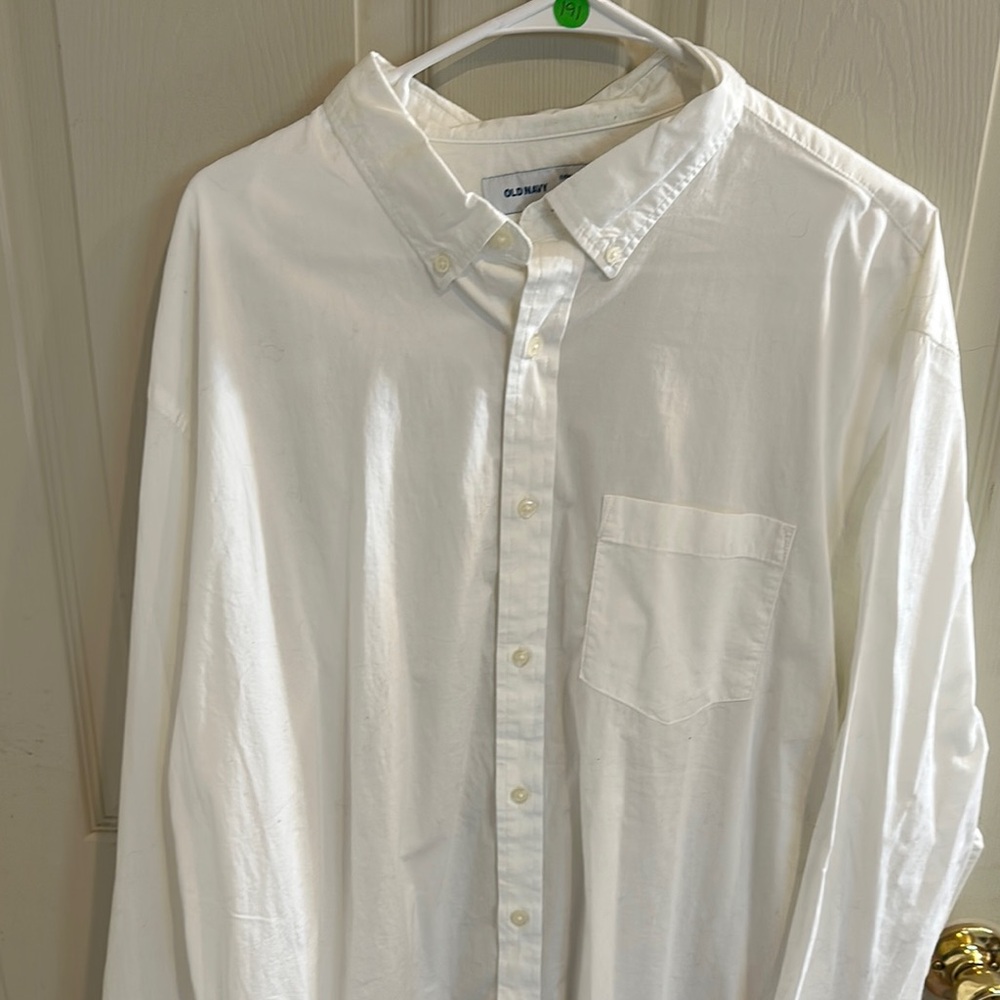 Old Navy White Casual Button Down Shirt